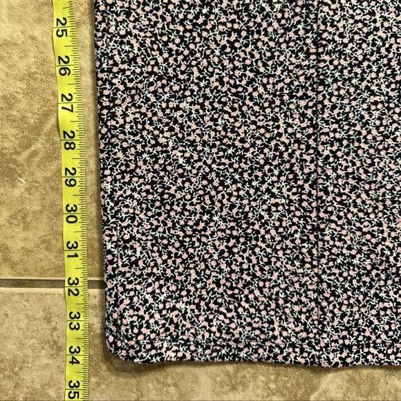 H&M FLORAL PRINT DRESS WITH SLIT - Picture 3 of 7